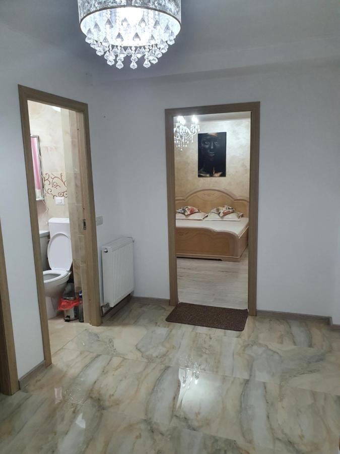 Kriss Apartment Luxury Тыргу-Жиу Экстерьер фото