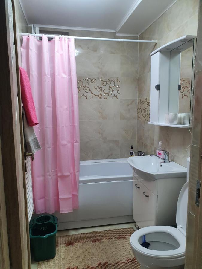Kriss Apartment Luxury Тыргу-Жиу Экстерьер фото